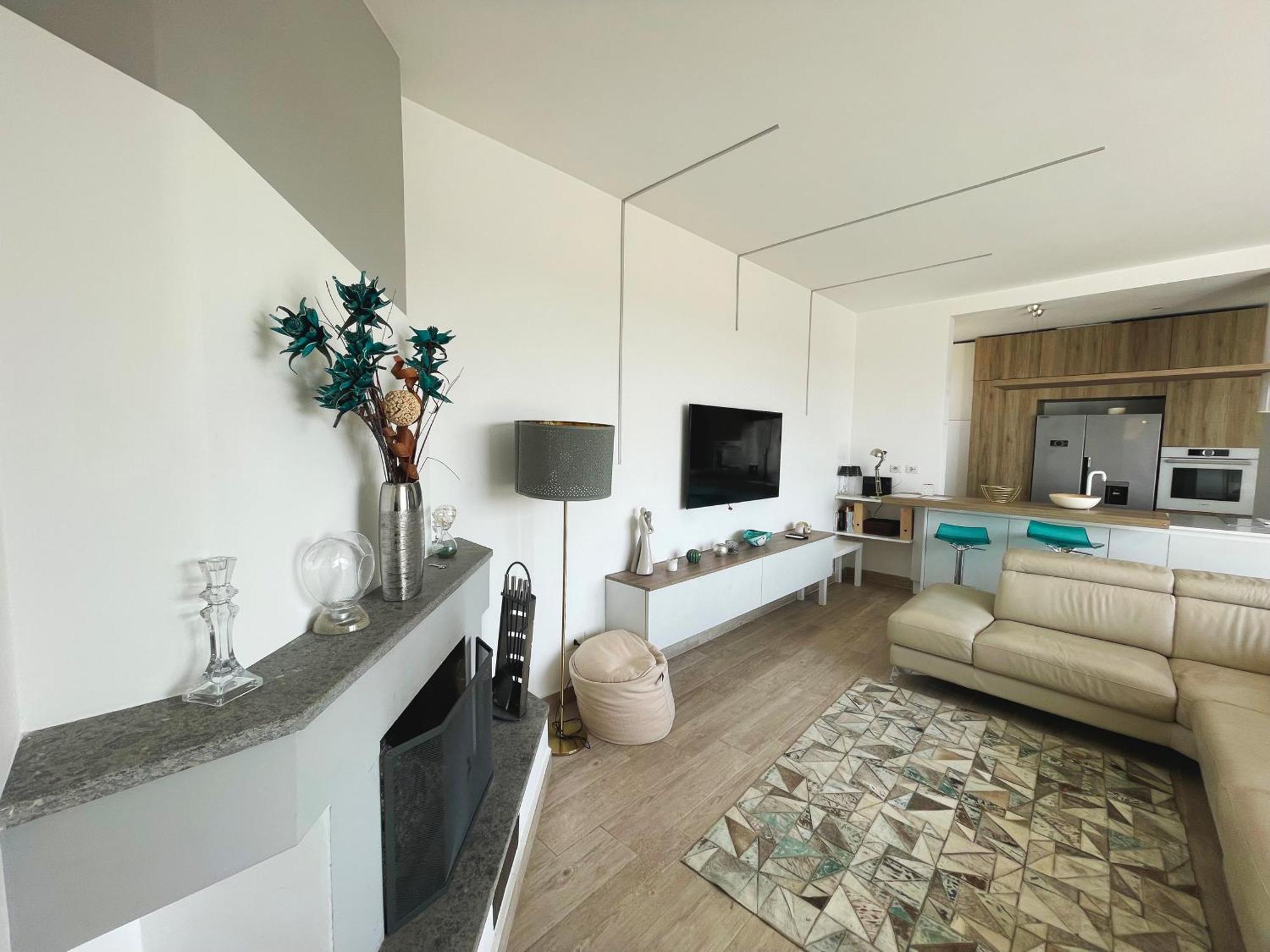 Penthouse With View Of Apartment Rom