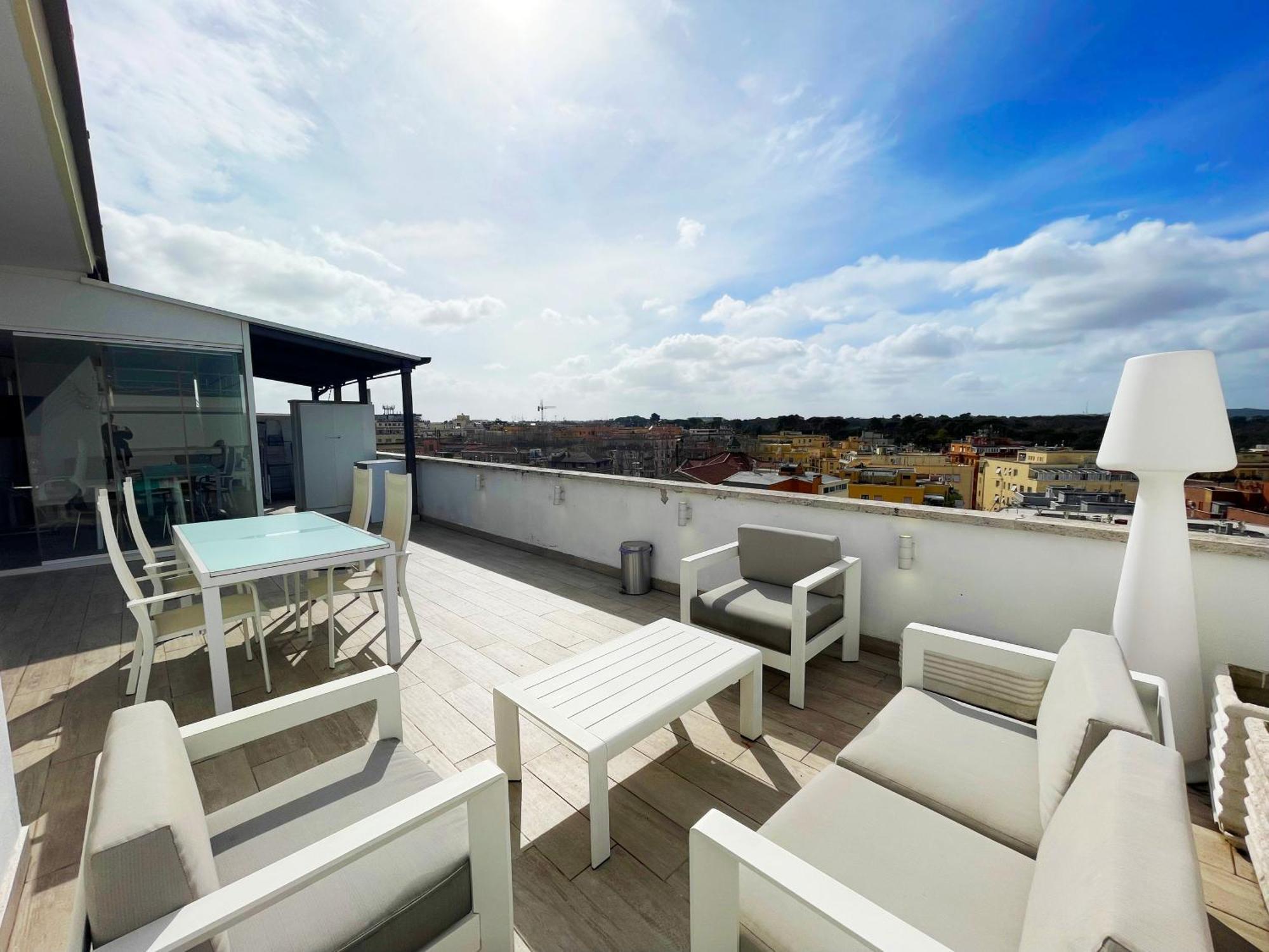 Penthouse With View Of Rom