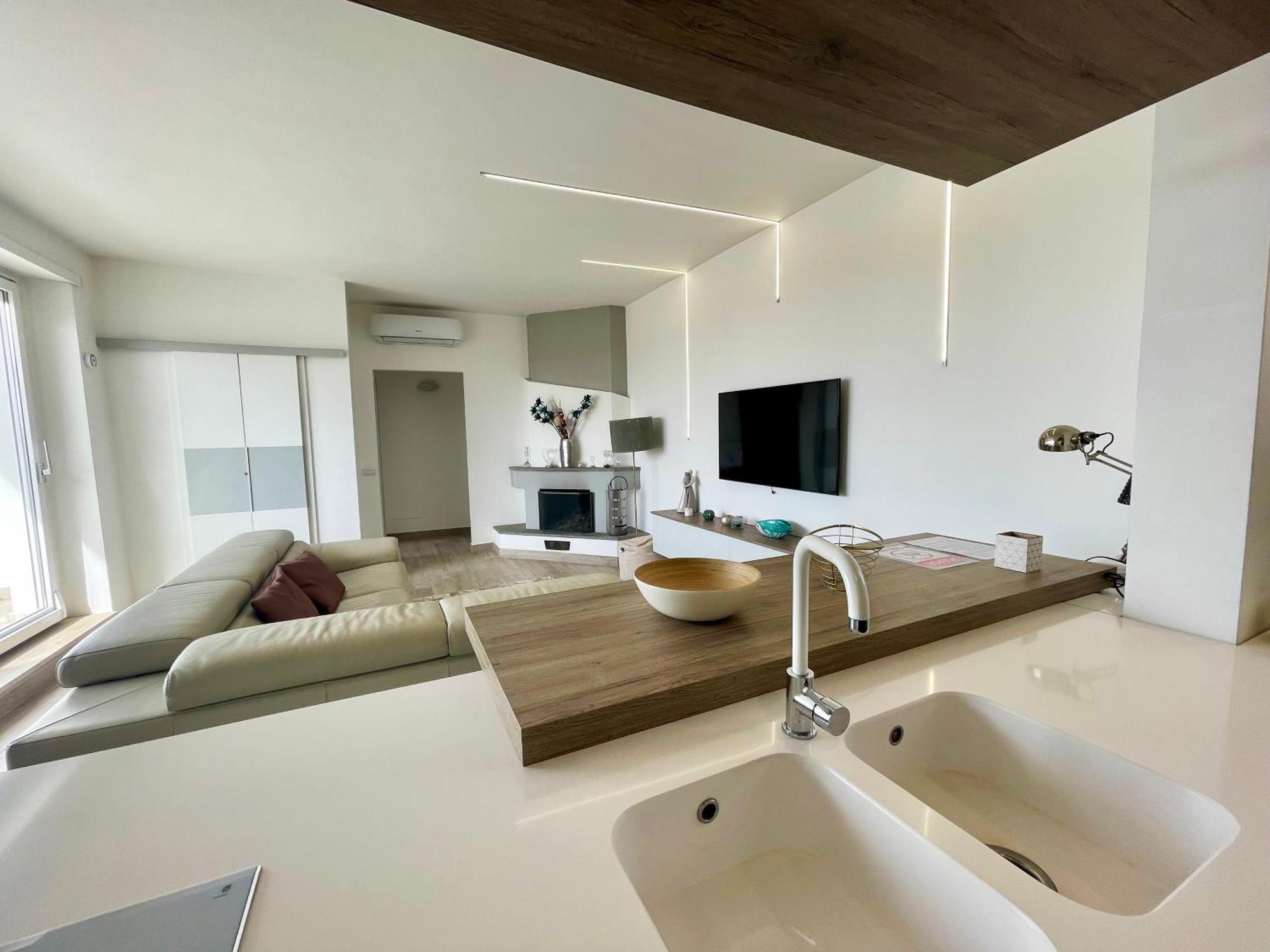 Penthouse With View Of * Rom